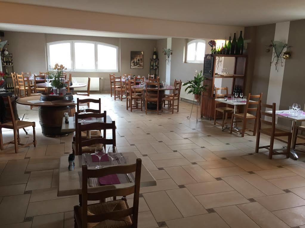 Dans Les Vignes Hotel Chamery Exterior foto
